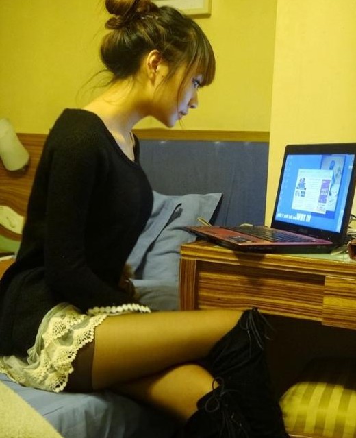 一个猥琐男偷拍<em>妹纸</em>的<em>技巧</em> 个个诱人心弦-图闻