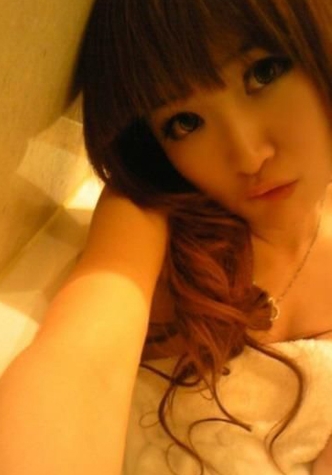 李天一涉案酒店曝光+初中<em>漂亮女友</em>私房照