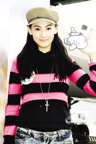 组图: 张柏芝 欲 新加坡定居 重生 最盼人遗忘的门