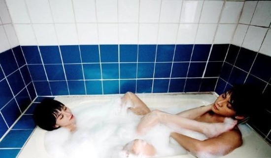 昔酒店艳照事件回顾 钟欣桐不堪过往成<em>皈依</em>佛