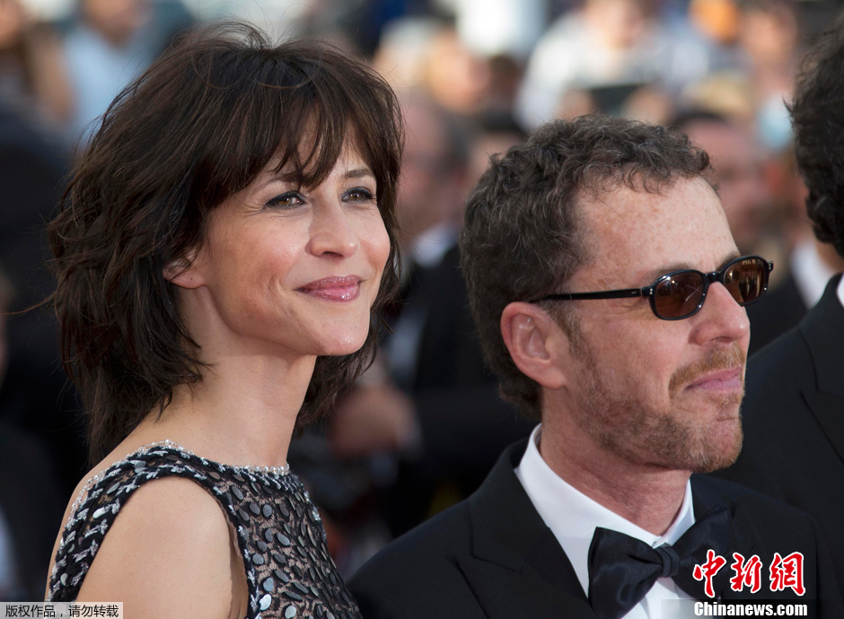 组图:68届戛纳电影节开幕 红毯群星云集-中国学