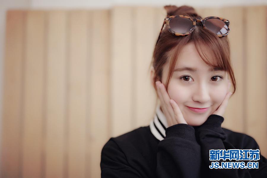 组图:90后大学生美女的微商创业路 -中国学网-