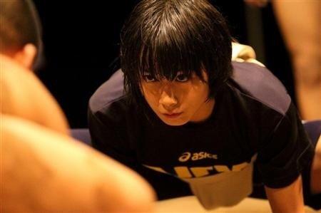 日本19岁女相扑手长相甜美引网友热议