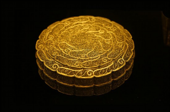 超奢华的清代皇家御用金器(组图)