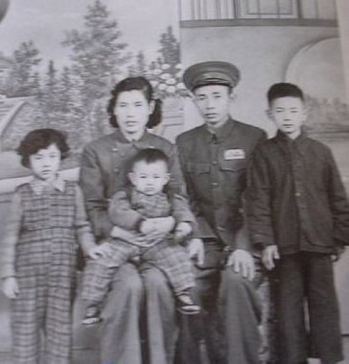 林立果未婚妻张宁近照曝光(组图)